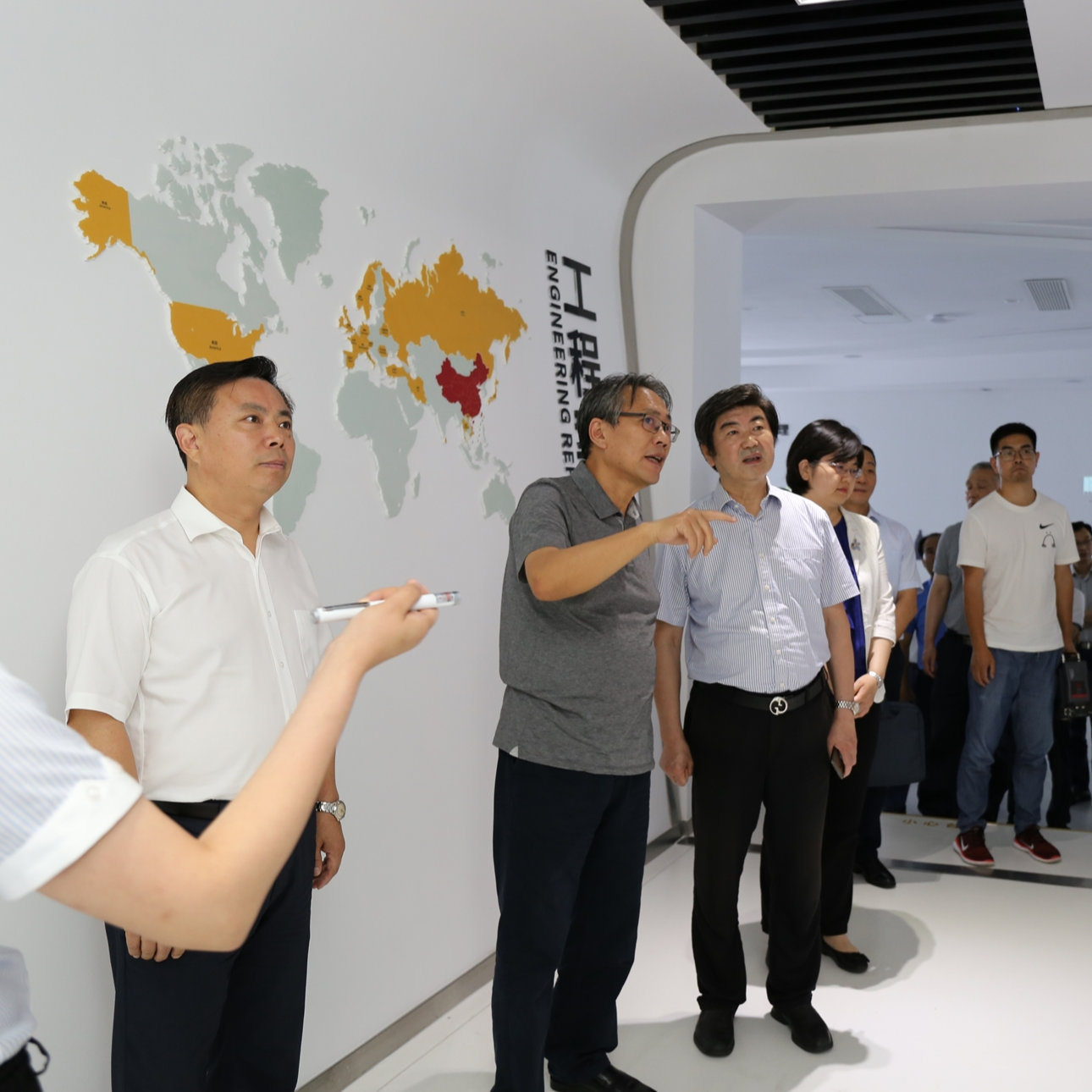 常州市人大常委会领导一行莅临维尔利集团参观指导